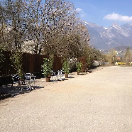 Hotel Les 4 Vallees 2*