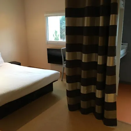 Les 4 Vallees Hotel Albertville