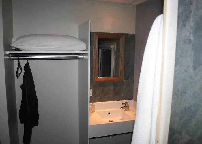 酒店 Les 4 Vallees 2*